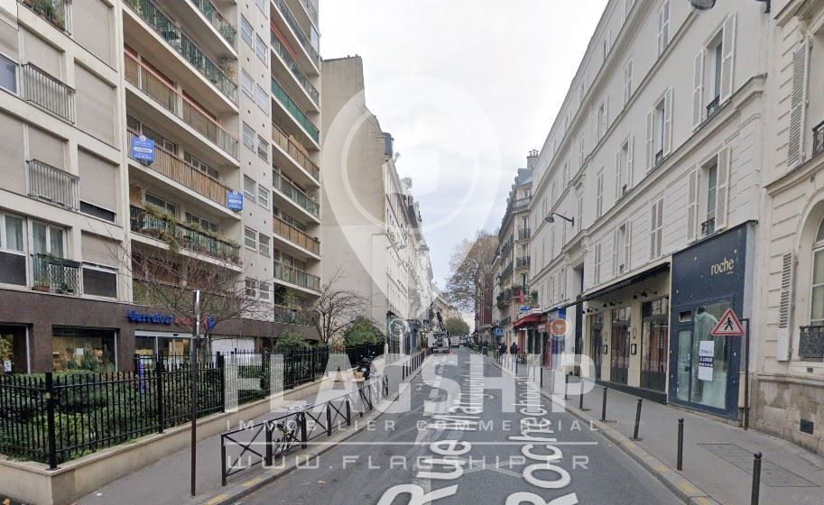 commerce en location sur PARIS (75009)