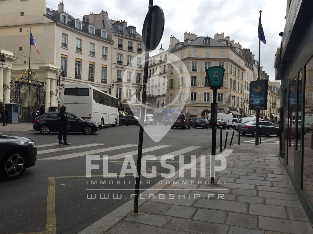 commerce en location sur PARIS (75008)