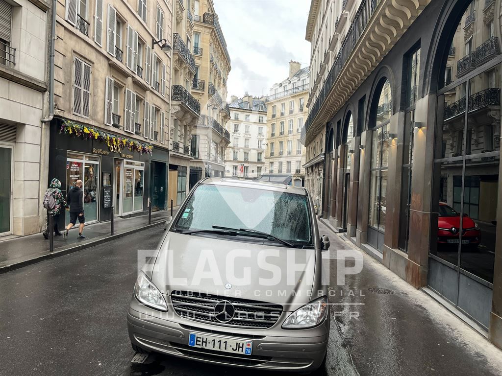 commerce en location sur PARIS (75009)