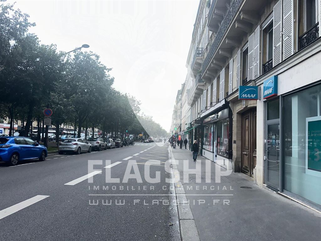 Location Commerce Paris 17 (75017) PLACE DE CLICHY